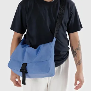 Baggu Nylon Messenger Bag in Pansy Blue