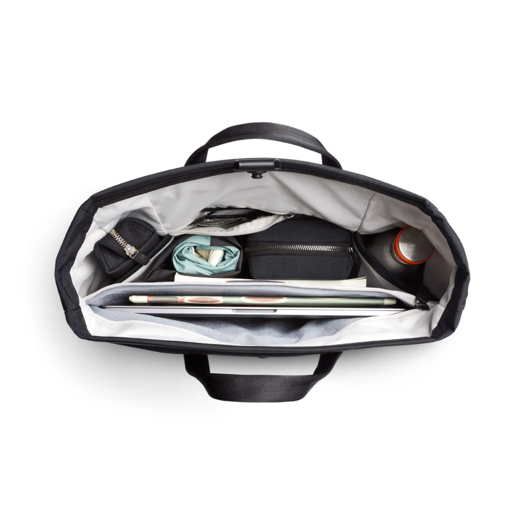 Bellroy Tokyo Messenger Bag 16" in Raven