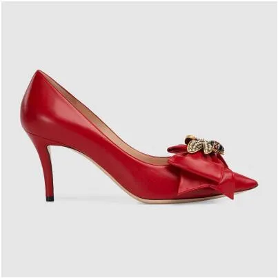 Big Bee Pointed Toe Heel