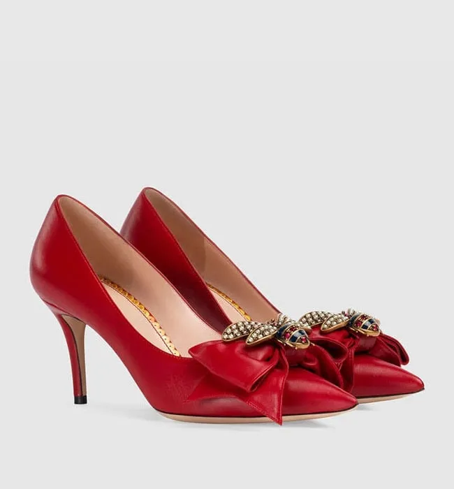 Big Bee Pointed Toe Heel