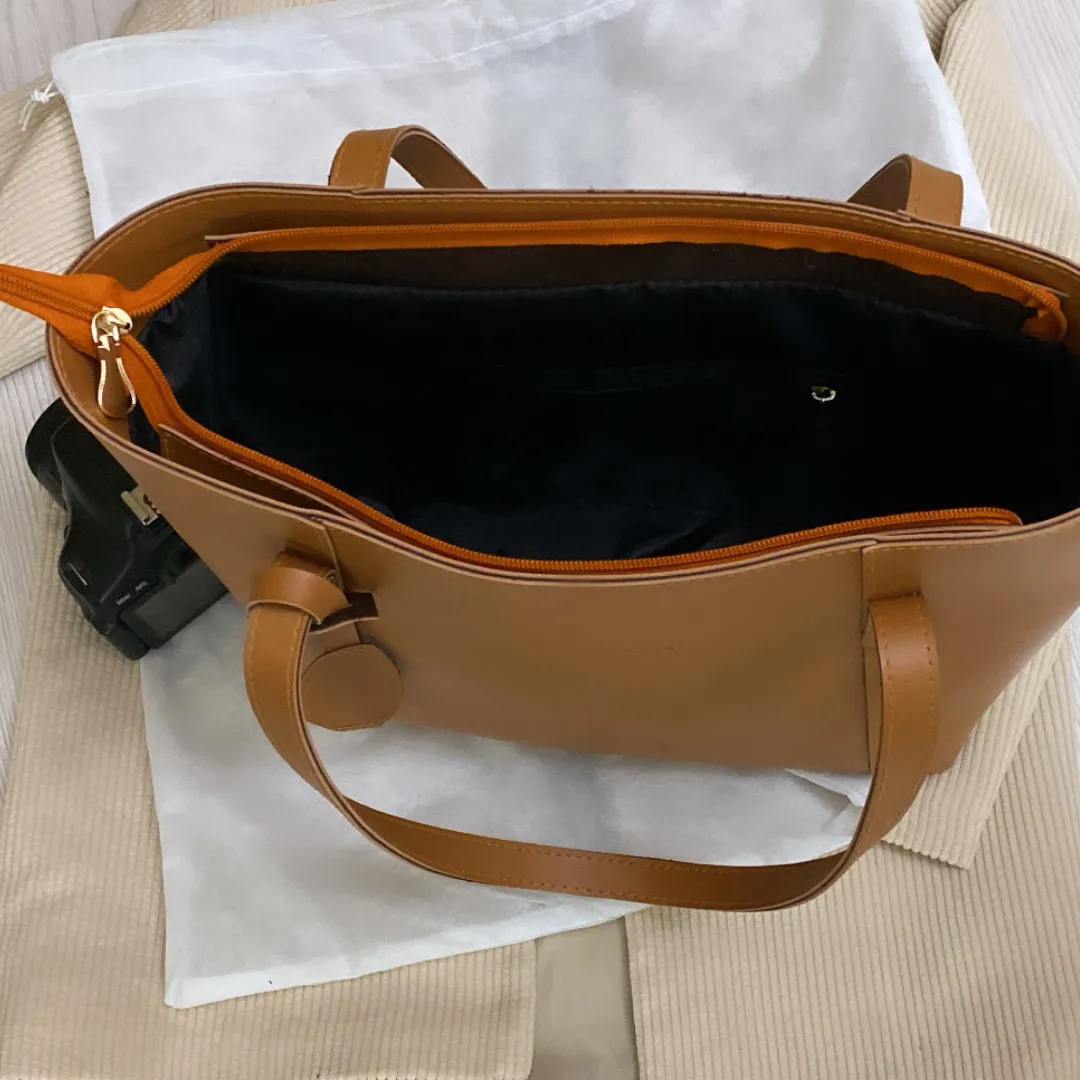 Brown Belle The Tote Bag
