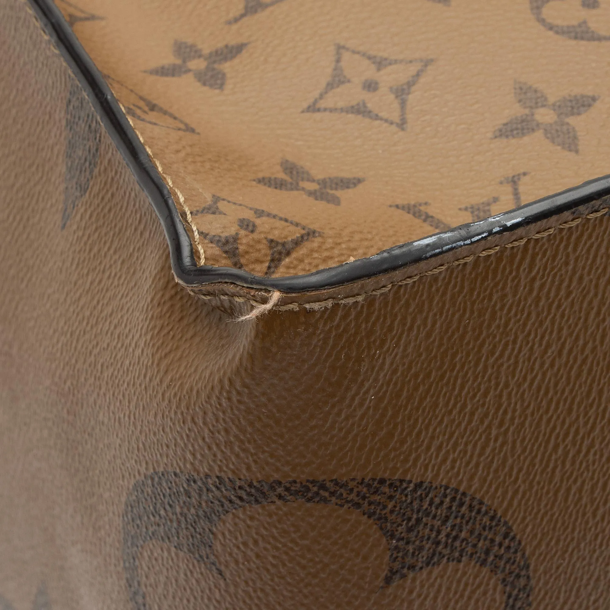 Louis Vuitton Giant Monogram Canvas Onthego GM Tote (SHF-1YYMn6)