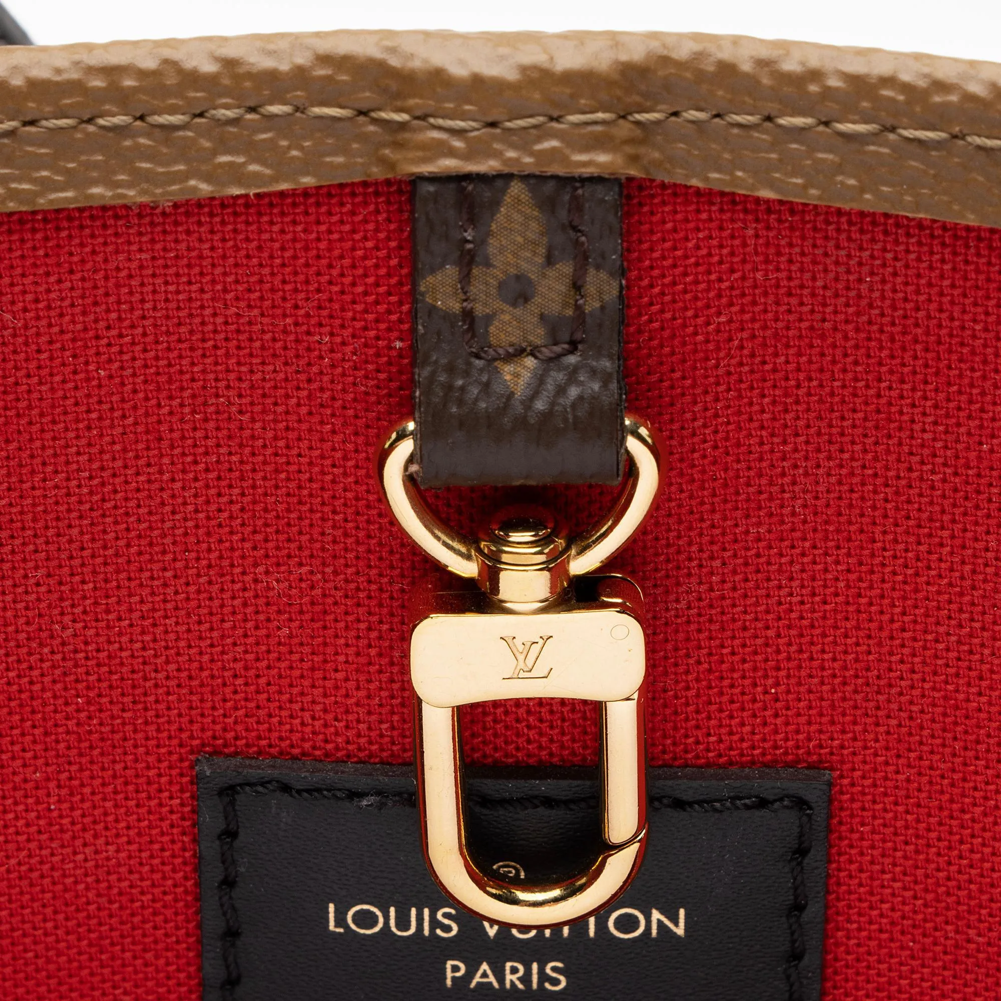 Louis Vuitton Giant Monogram Canvas Onthego GM Tote (SHF-1YYMn6)