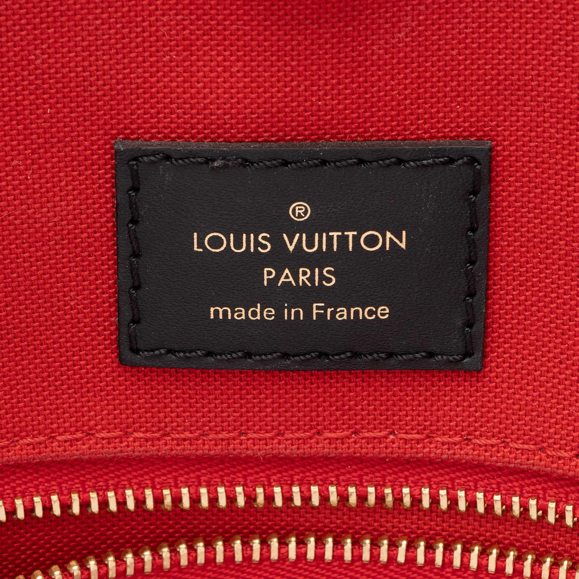 Louis Vuitton Giant Monogram Canvas Onthego GM Tote (SHF-1YYMn6)