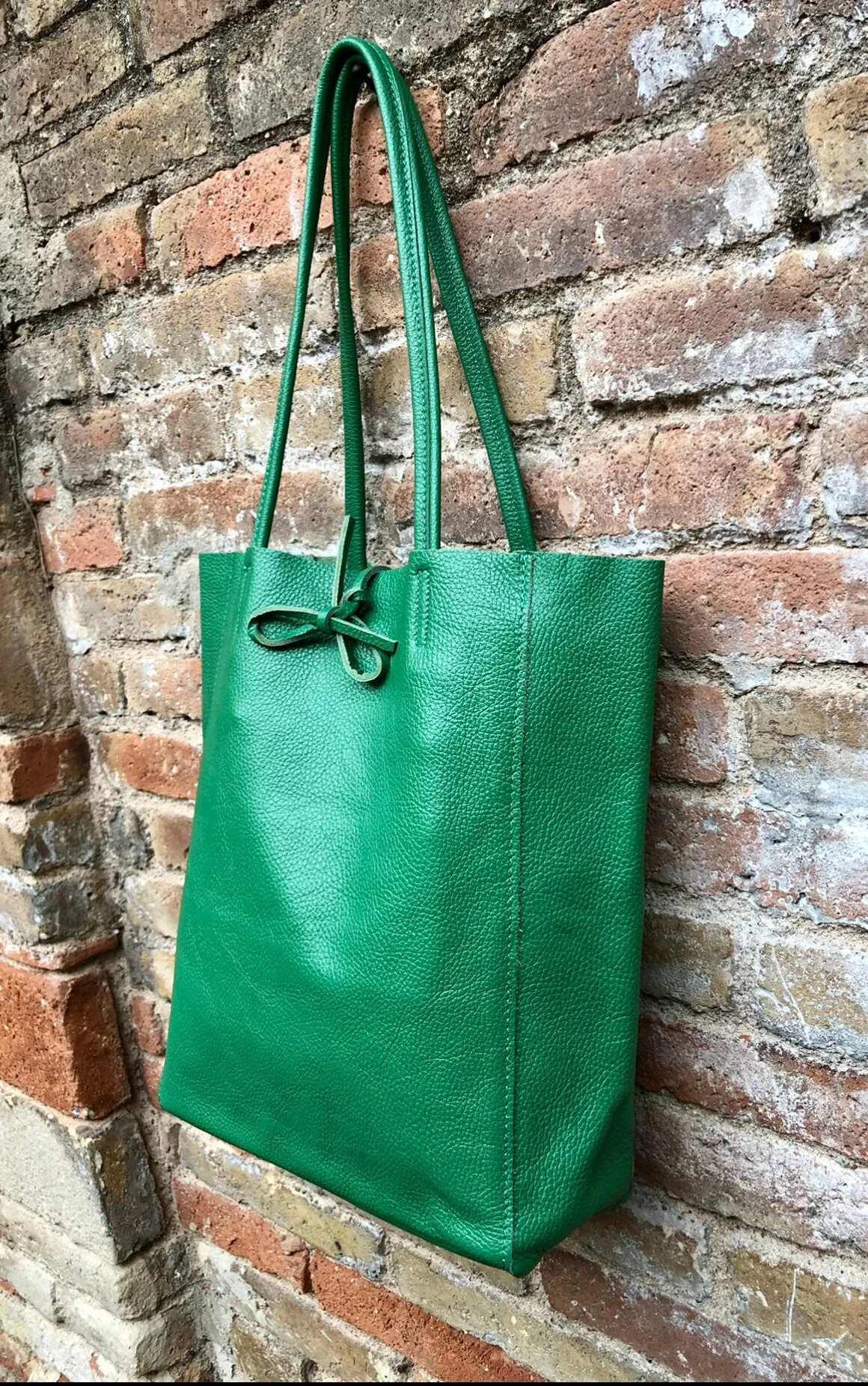 Shopper bag in GREEN. Genuine leather tote bag. Laptop bag, office bag to carry your tablet or books. Large carry all hobo bag. Soft leather