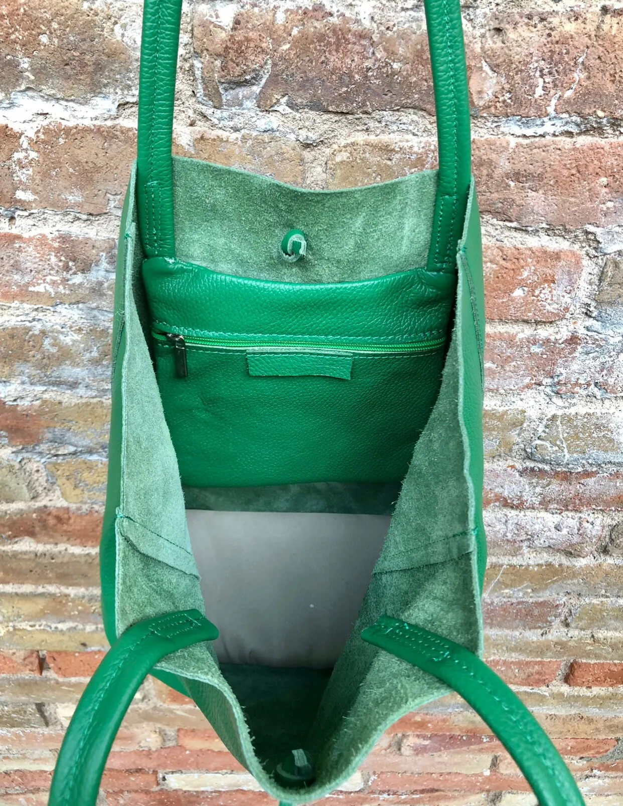 Shopper bag in GREEN. Genuine leather tote bag. Laptop bag, office bag to carry your tablet or books. Large carry all hobo bag. Soft leather