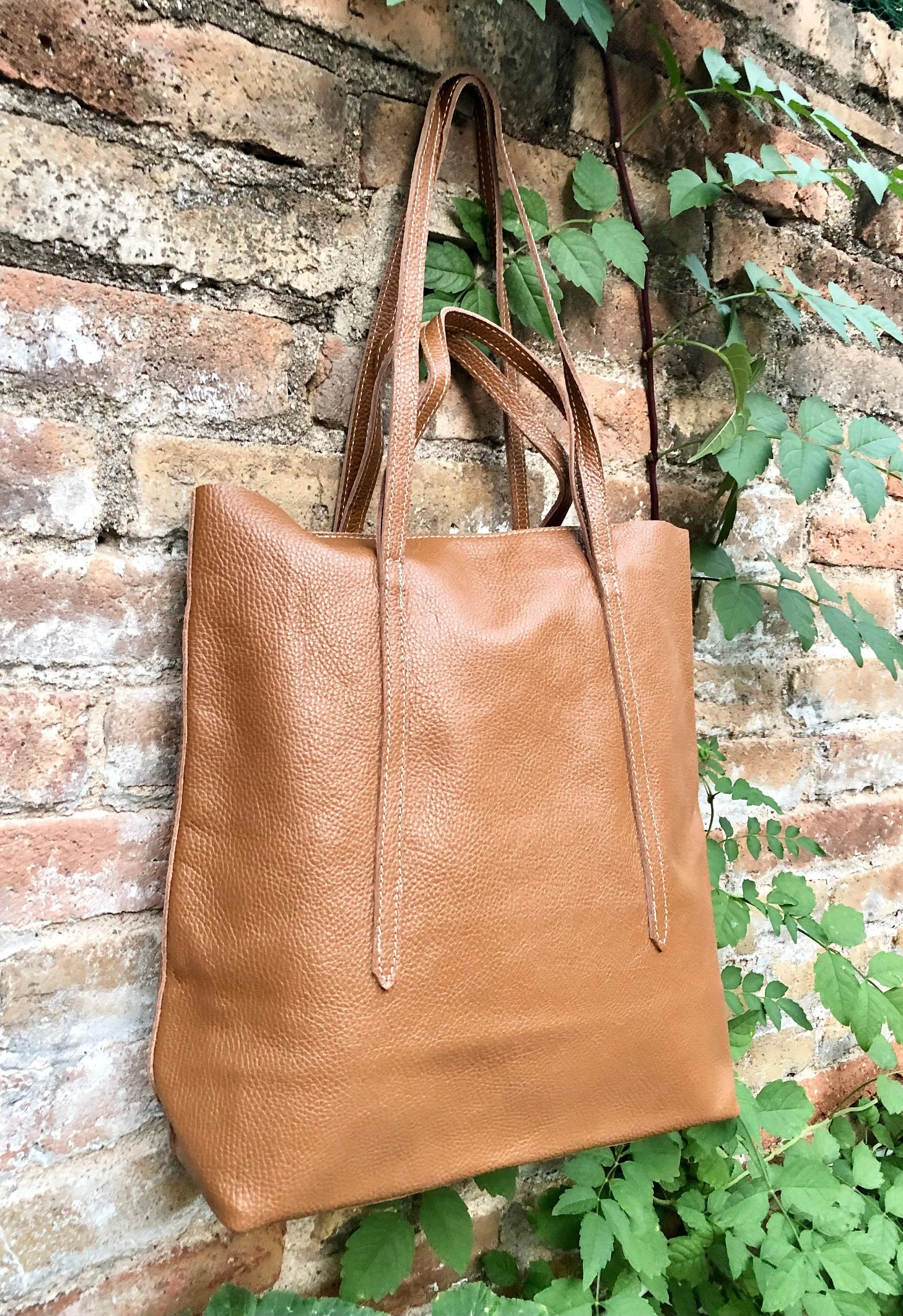 Tote bag in Camel brown. Genuine leather shopper bag. Laptop, office bag for your tablet / books. Leather shoulder / handbag. Brown purse