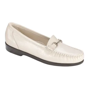 Women's Metro Slip On Loafer Bone Patent