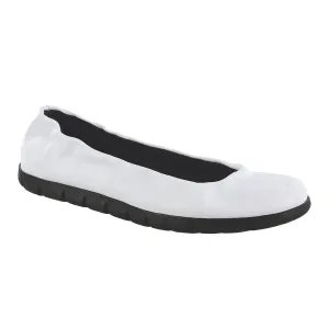 Women's Radiant Ballet Flat Chalk